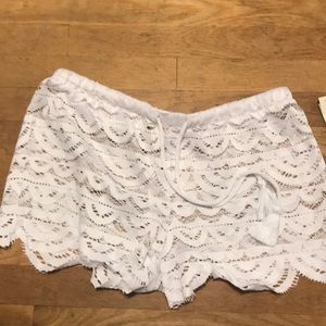 White lace shorts